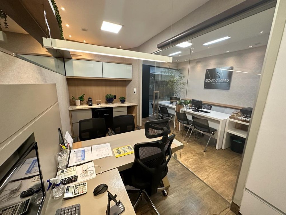 Sala térrea mobiliada no Center Shopping Tamandaré